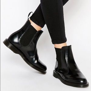 Doc Marten Kensington Flora Smooth Chelsea Boots